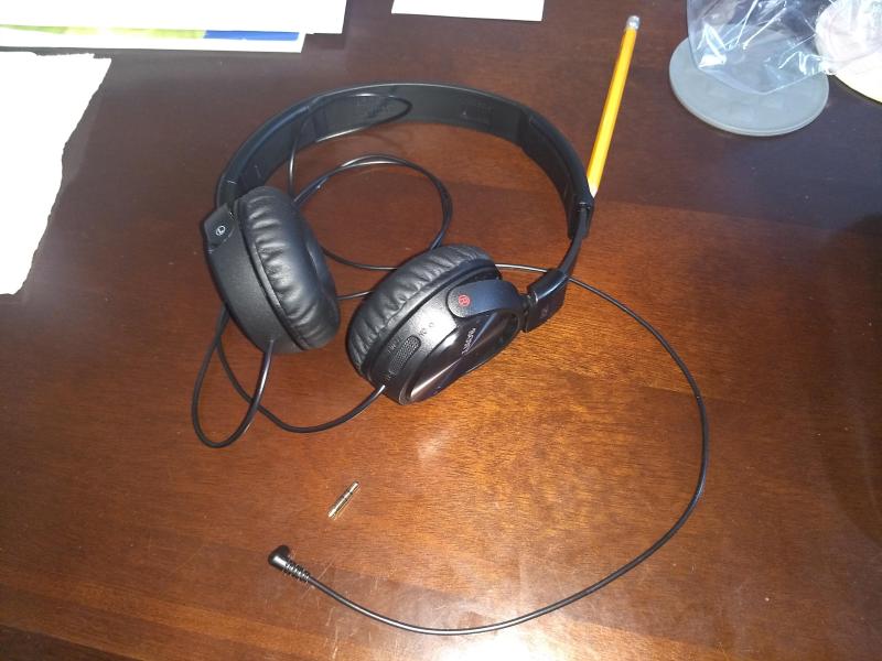 Broken prong, useless headphones