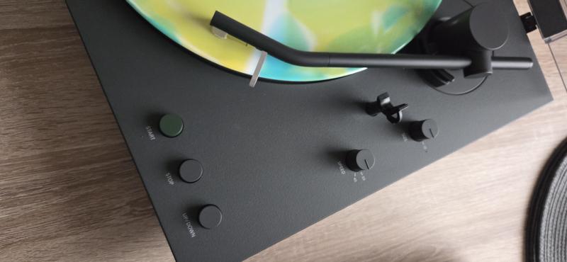 Customer carousel item 8.