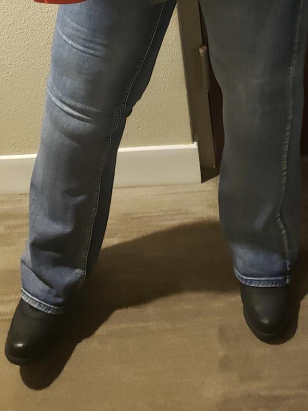 They fit and look like a sneaker.