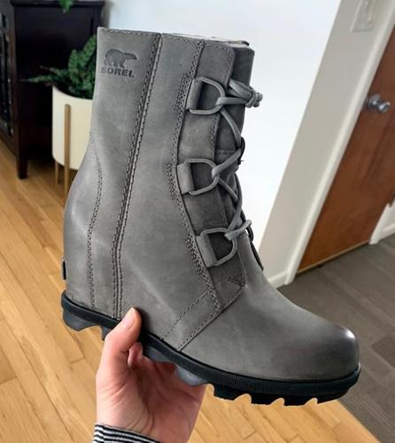 Customer photo for "Misleading Photos of True Color and Finish"