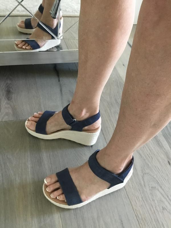 Navy wedge platforms