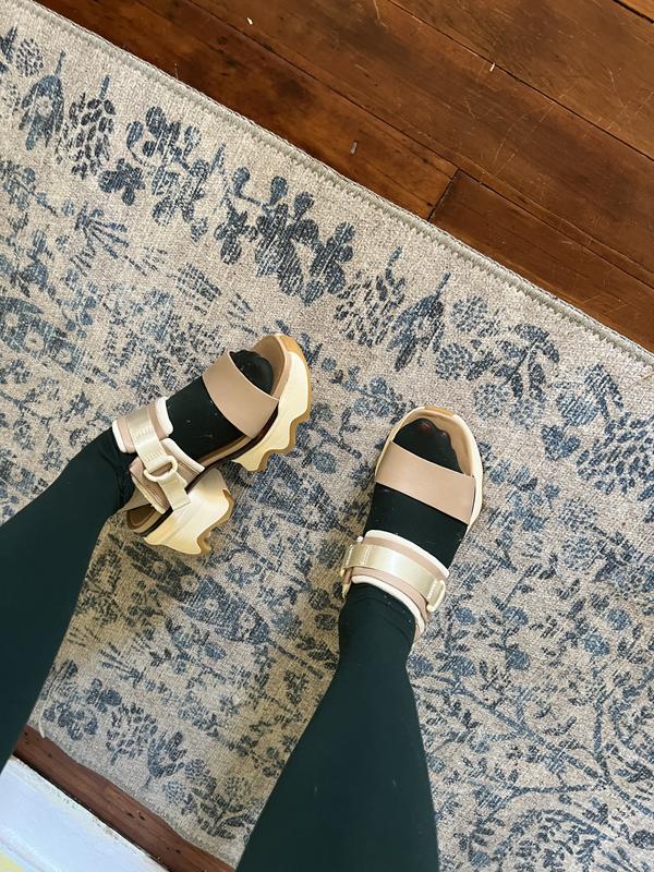 here’s a shot of the cream pair