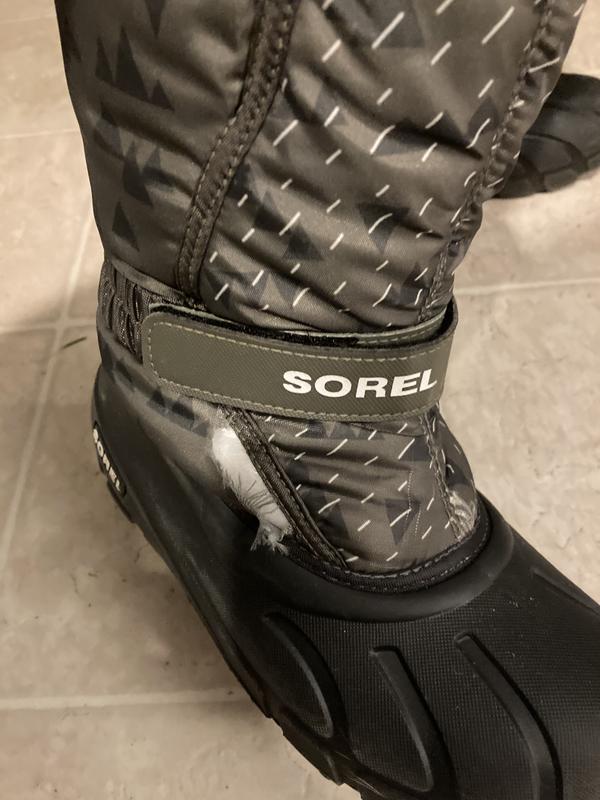 Customer photo for "Child’s snow boots"