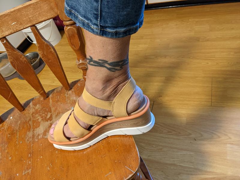 Women's Joanie™ III Ankle Strap Wedge Sandal | SOREL