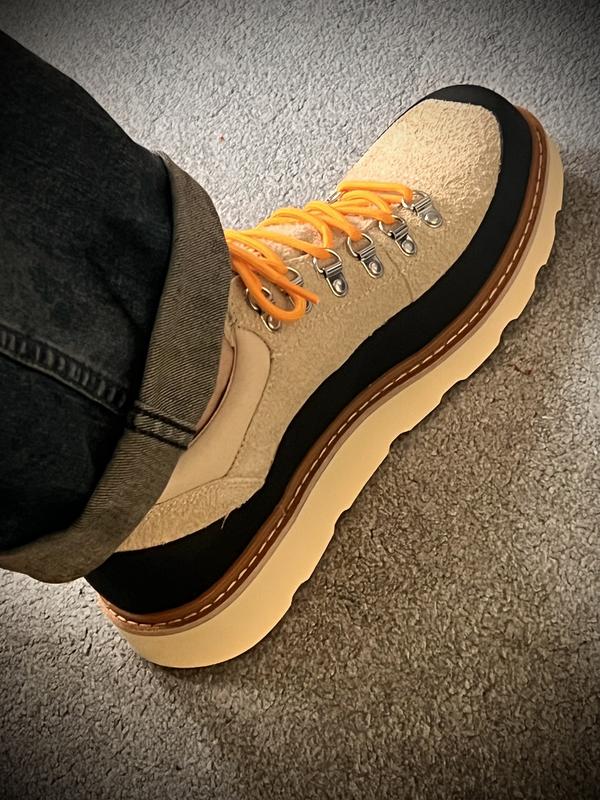 Review Thumbnail Image 0 248016469