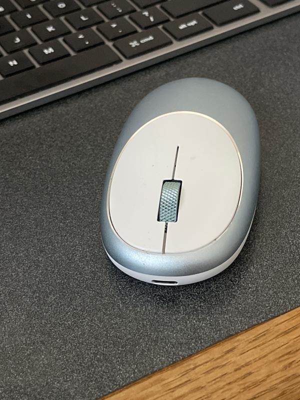 M1 cordless mouse