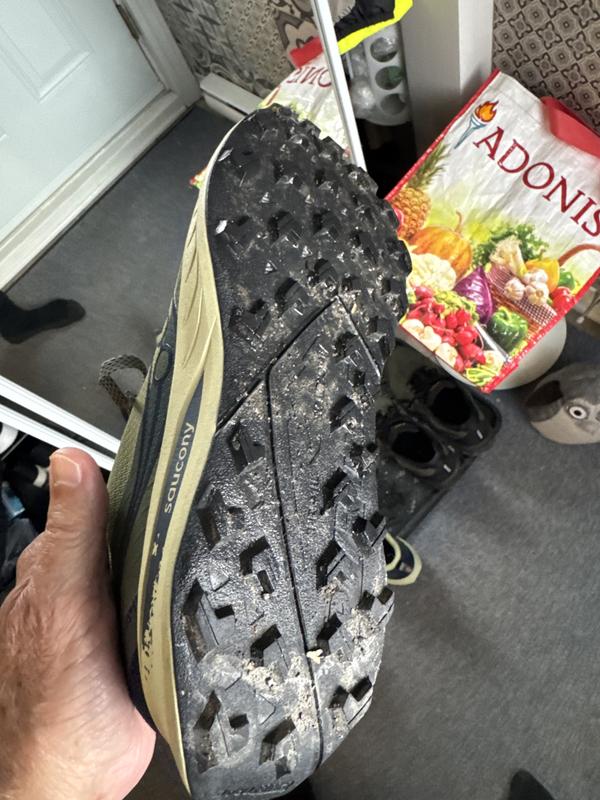 Customer photo for "Good winter running shoes"