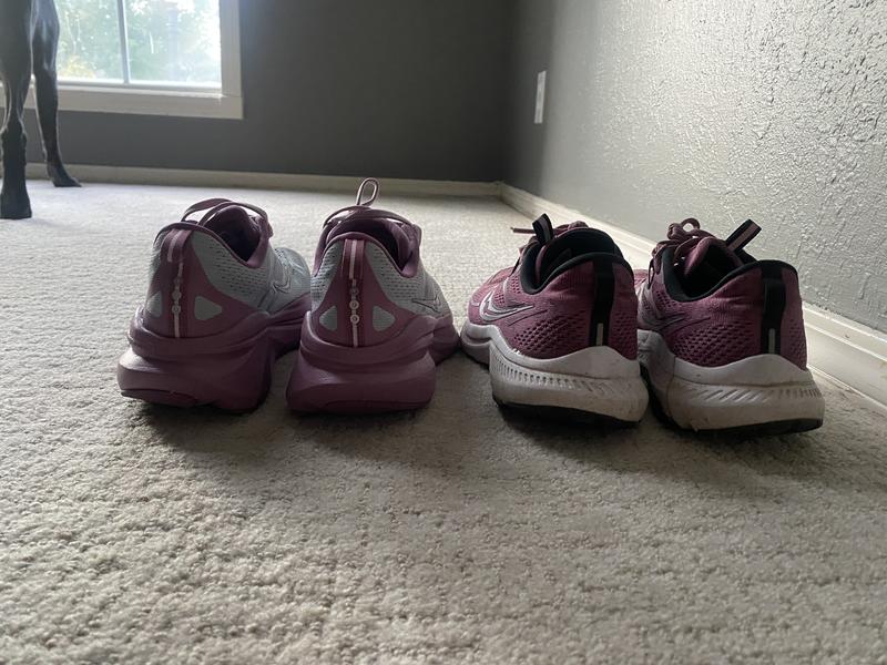 Women's Omni 22 Shoes - Running | Saucony