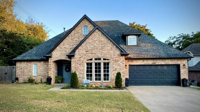 CertainTeed Landmark ClimateFlex Moire Black Algae Resistant