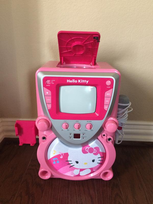 Hello Kitty Deluxe Karaoke Machine out of box