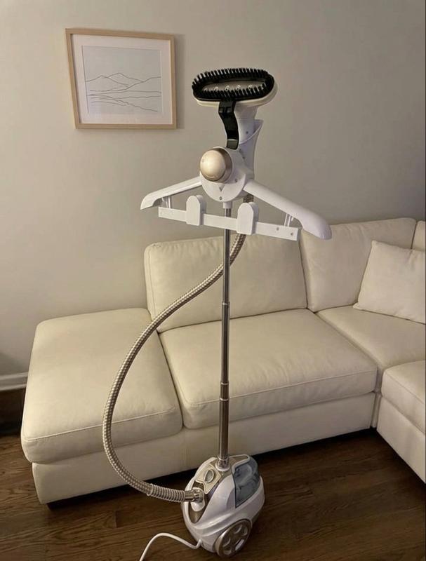 Customer carousel item 1.