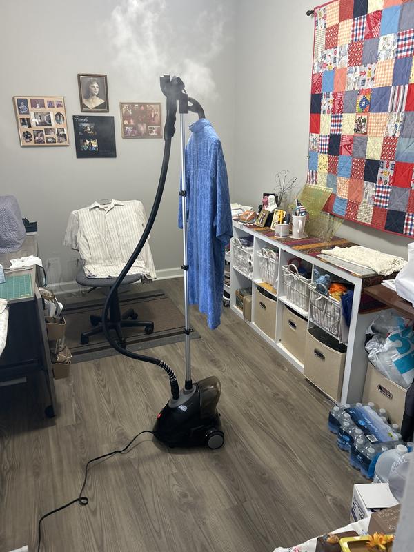 Customer carousel item 3.