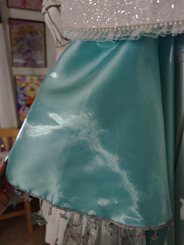 Customer carousel item 4.