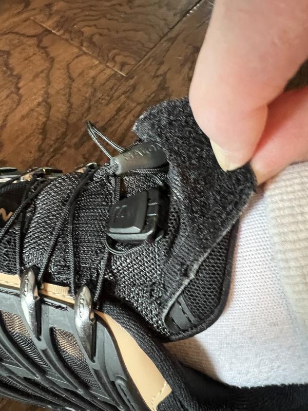 Customer photo for "Good looks, dubious quality"