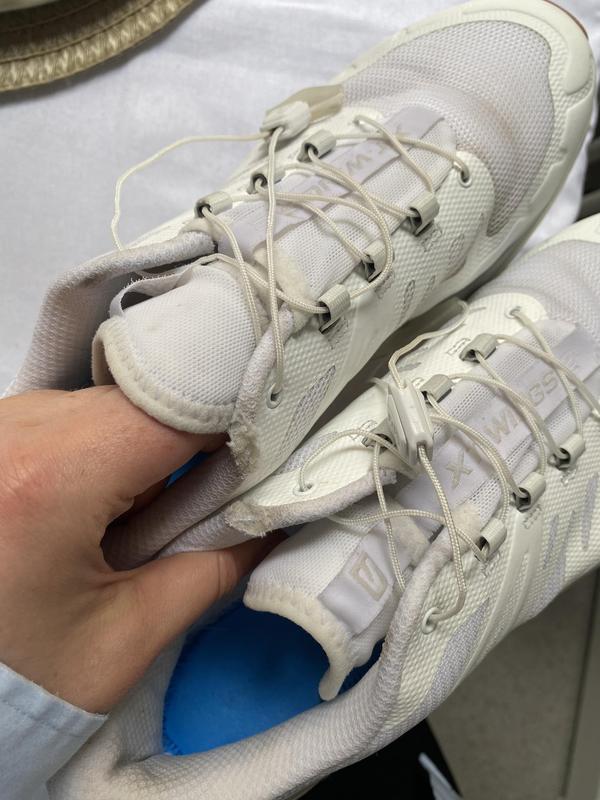 Customer photo for "Comfortable but of poor quality"