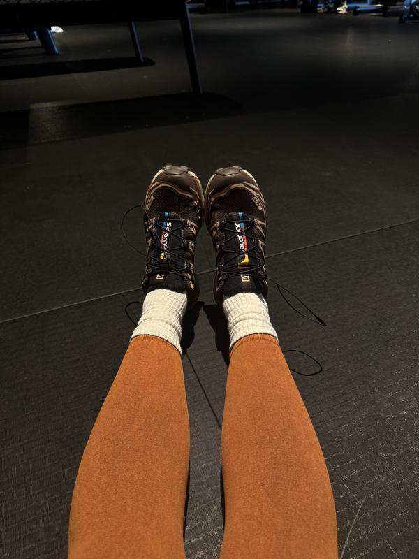 Unisex XT-6 Sportstyle Low Top Sneakers