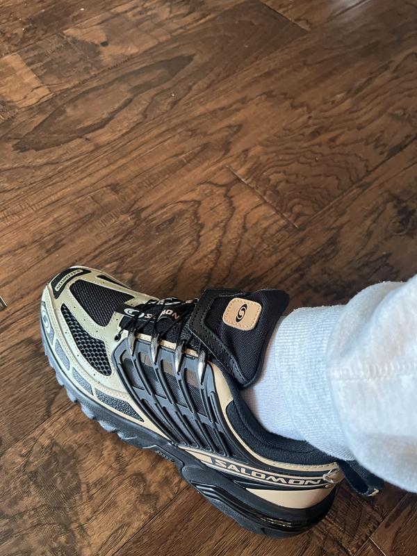 Customer photo for "Good looks, dubious quality"