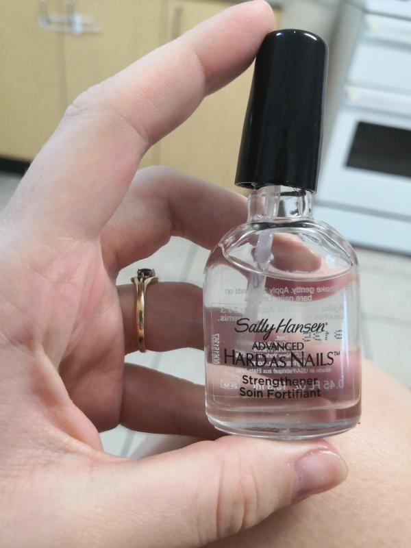 Sally hansen deals nail strengthener