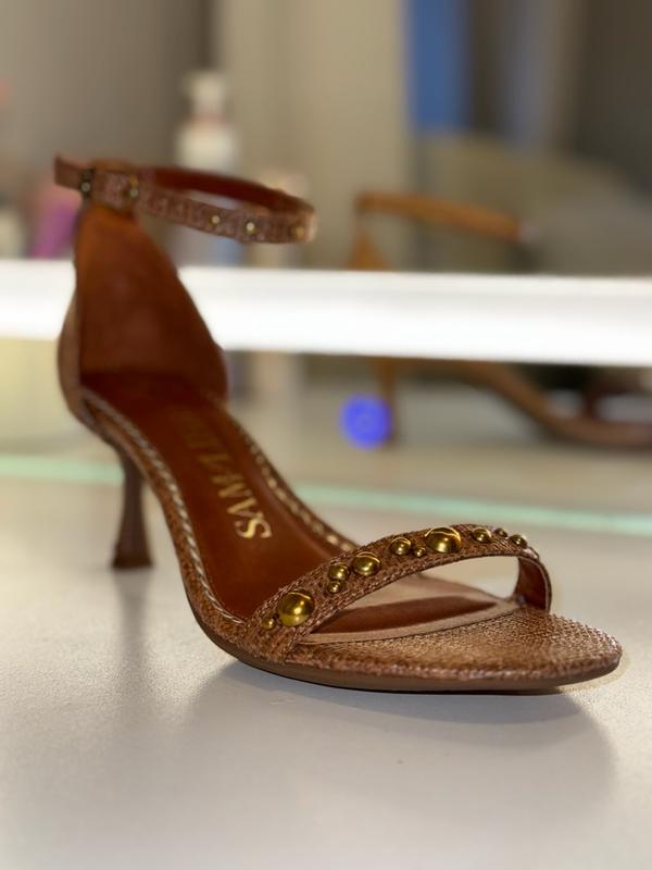 Customer carousel item 4.