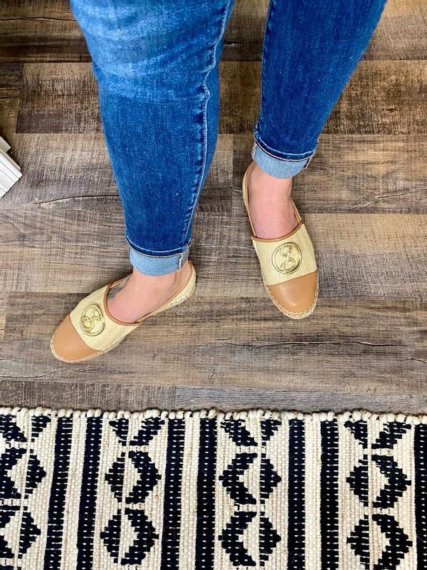 Review Thumbnail Image 0 275819497