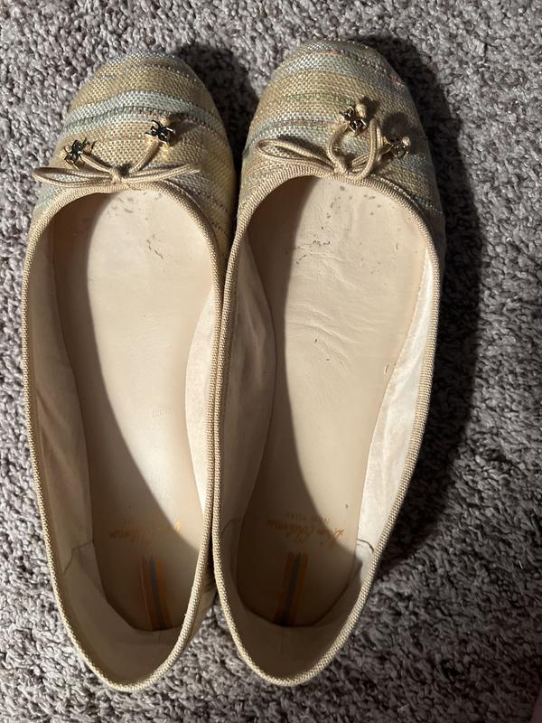 Customer photo for "Pretty but no support"