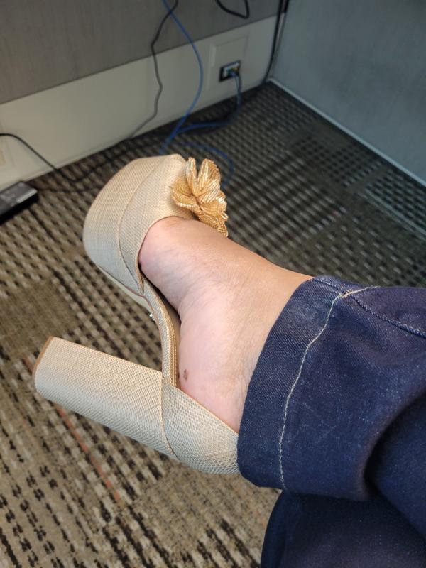 Review Thumbnail Image 0 276375247