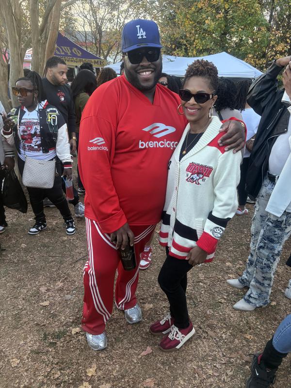 Wore the shoes all day to a football game and tailgate afterwards.