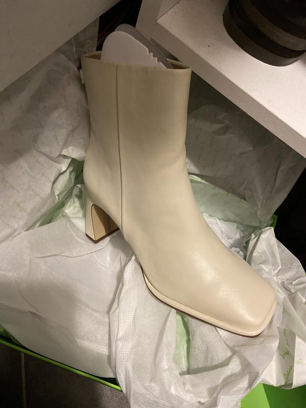 Shops tesco white ankle boots