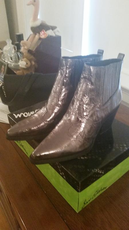Customer photo for "Love these boots!"