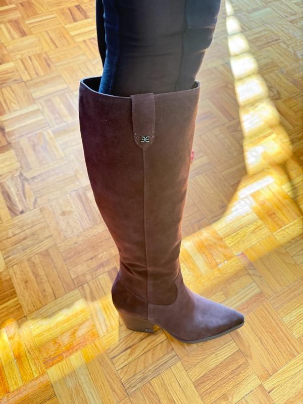 Customer photo for "On trend autumn boots."