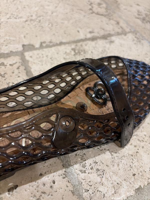 Customer photo for "Chic & Broken"