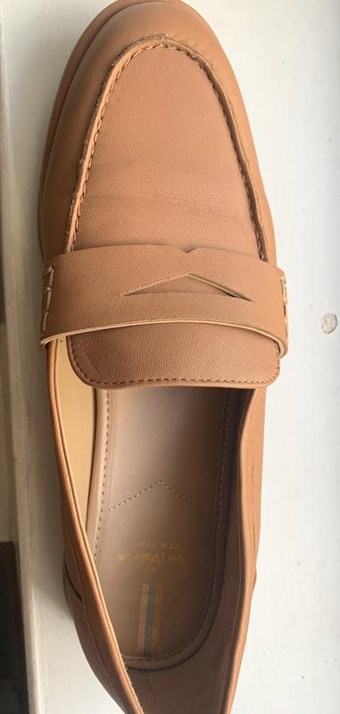 They look nothing like the picture, which has more of a leathery shiny look.