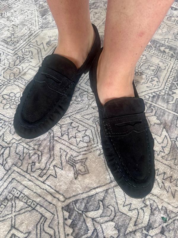 Customer photo for "Slay any outfit while your feet are comfortable!"