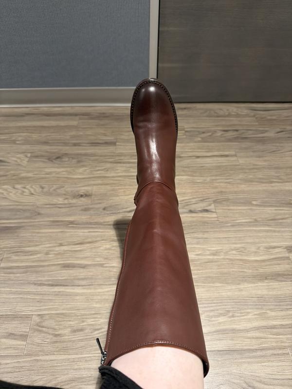 Customer photo for "Beautiful boots!"