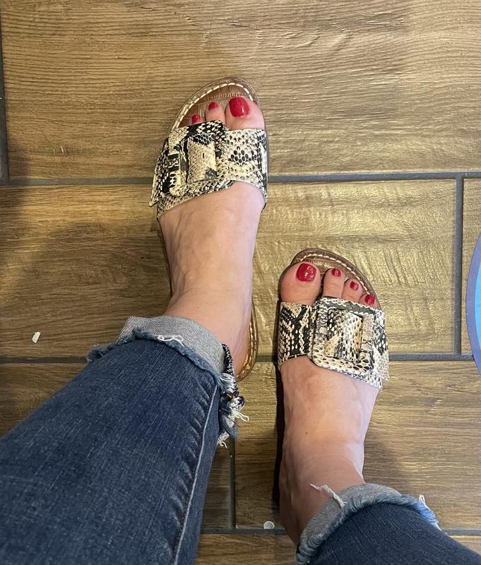 Customer photo for "Great sandals!!"