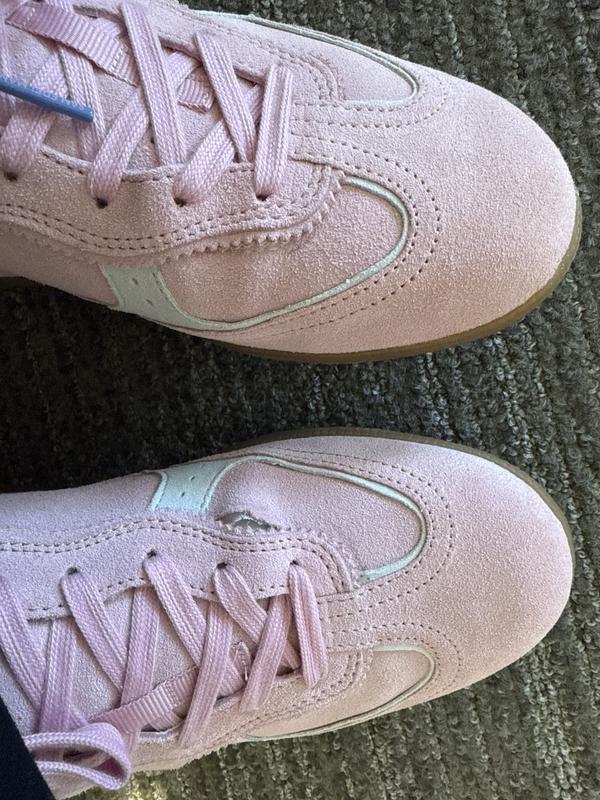 Photo from Sad sneaker lover