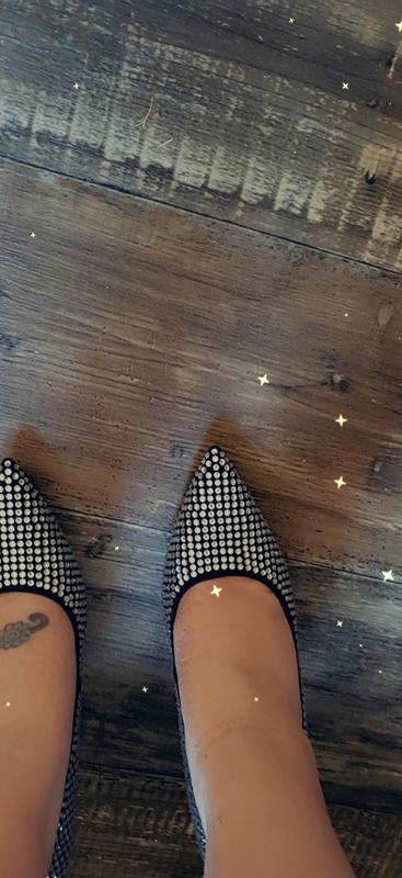 front of Antonia Glitz