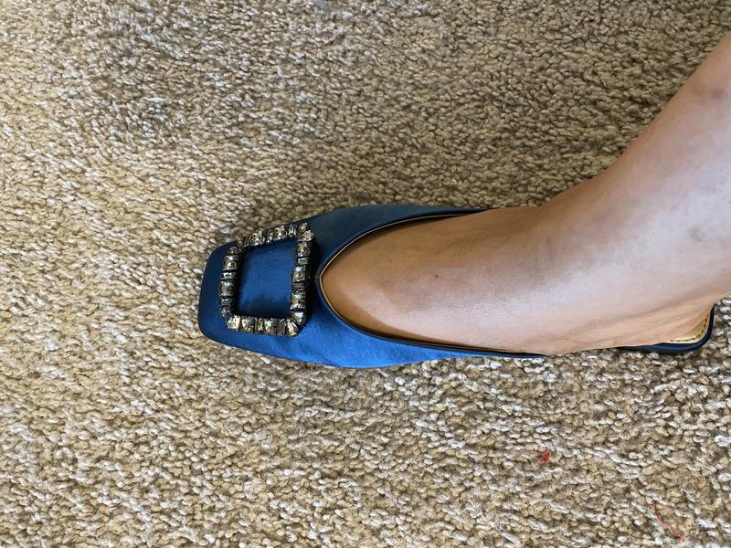 Narrow feet (AA) 1/2 size down standing.