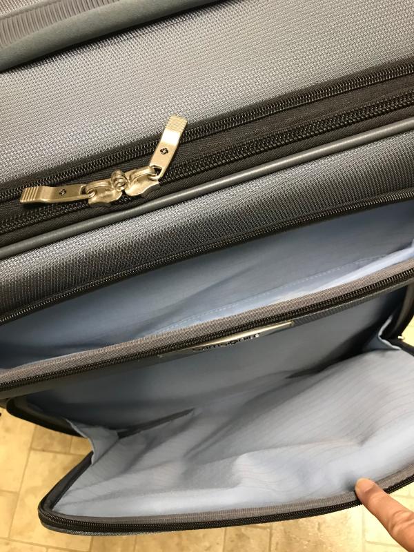 Nice zippers & pulls, spacious exterior pockets