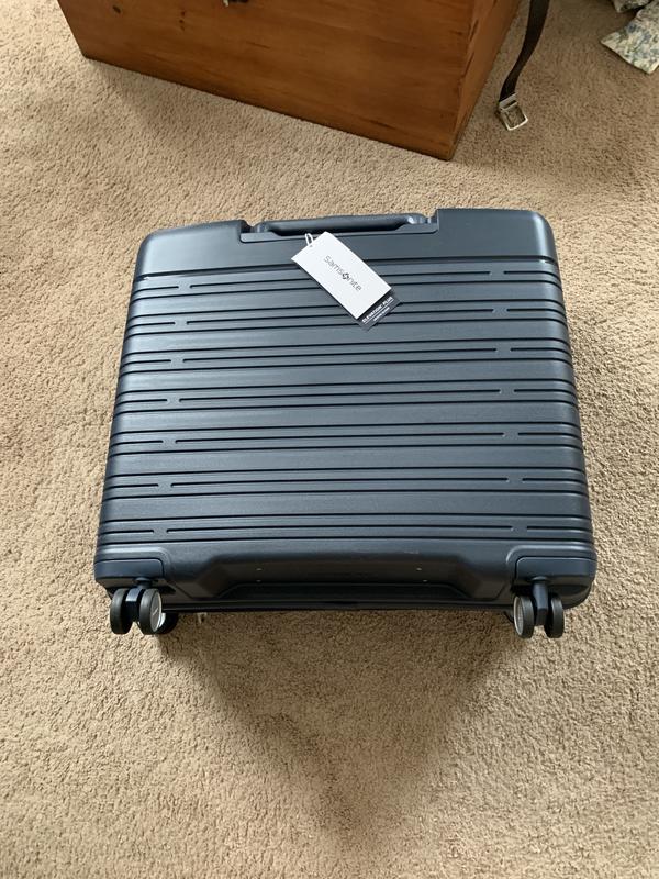 Supreme Topas Multiwheel Suitcase – Fabriqe