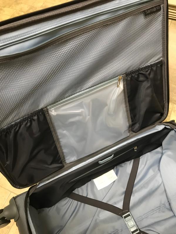 Excellent organizational pockets, including a section fir wet items!