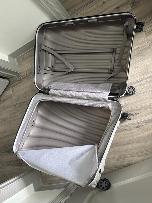 Customer photo for "Excellent Lightweight Luggage with a Few Tradeoff"