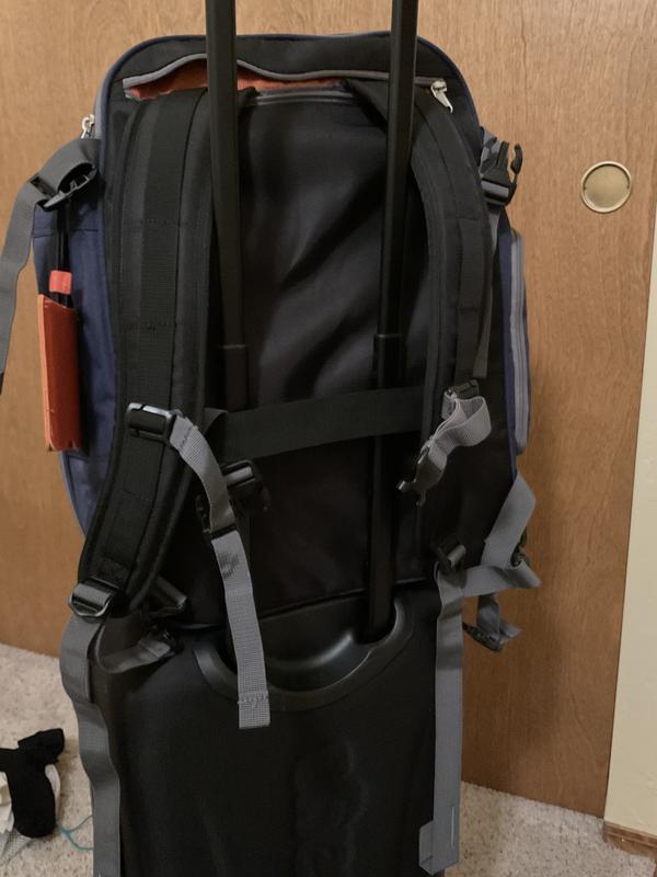 Luggage handle strap