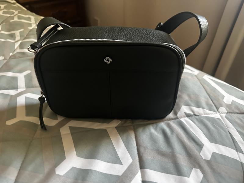 Customer photo for "Well made bag and very dainty"