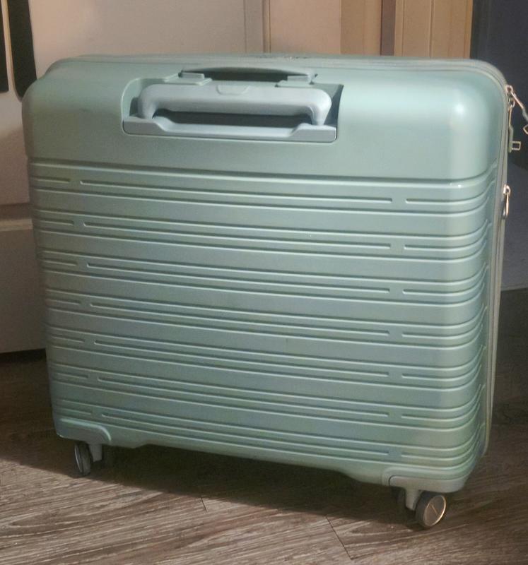 Review Thumbnail Image 0 275195638