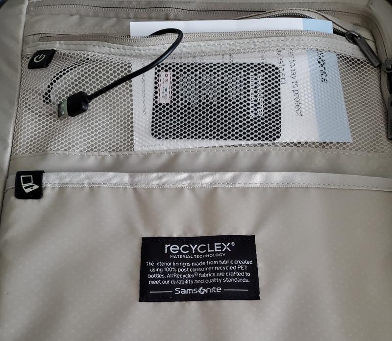 Laptop pouch and built in USB