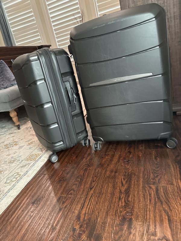 Rolls like a dream easy to manipulate in the airport. This luggage is durable and sleek these pictures are after several trips to the airport.