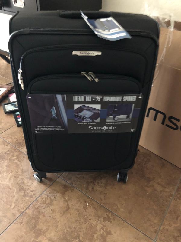 CLOSEOUT Samsonite Lite Air DLX 25 Expandable Spinner Suitcase Created for Macy s Macy s