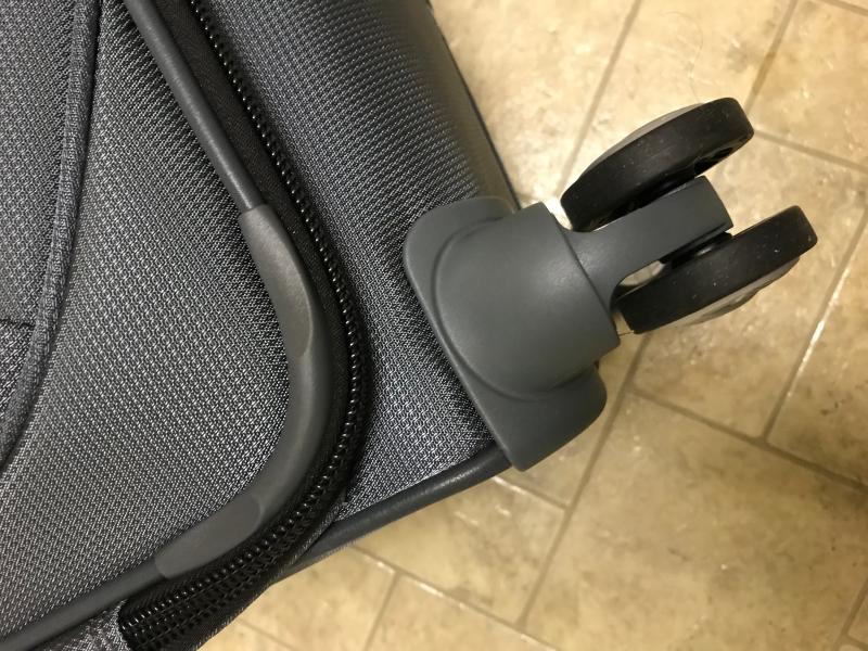 Awesome wheels and exterior bumpers