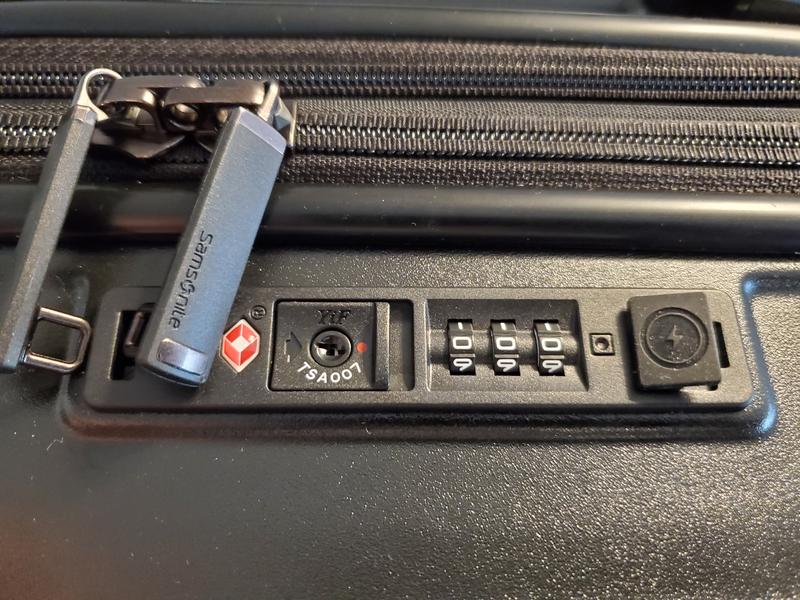 TSA accepted lock and charging port